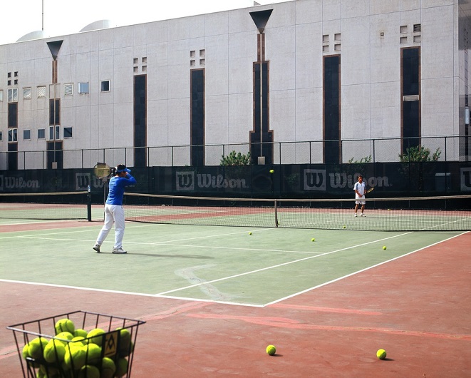 テニスコート(Tennis Court)
