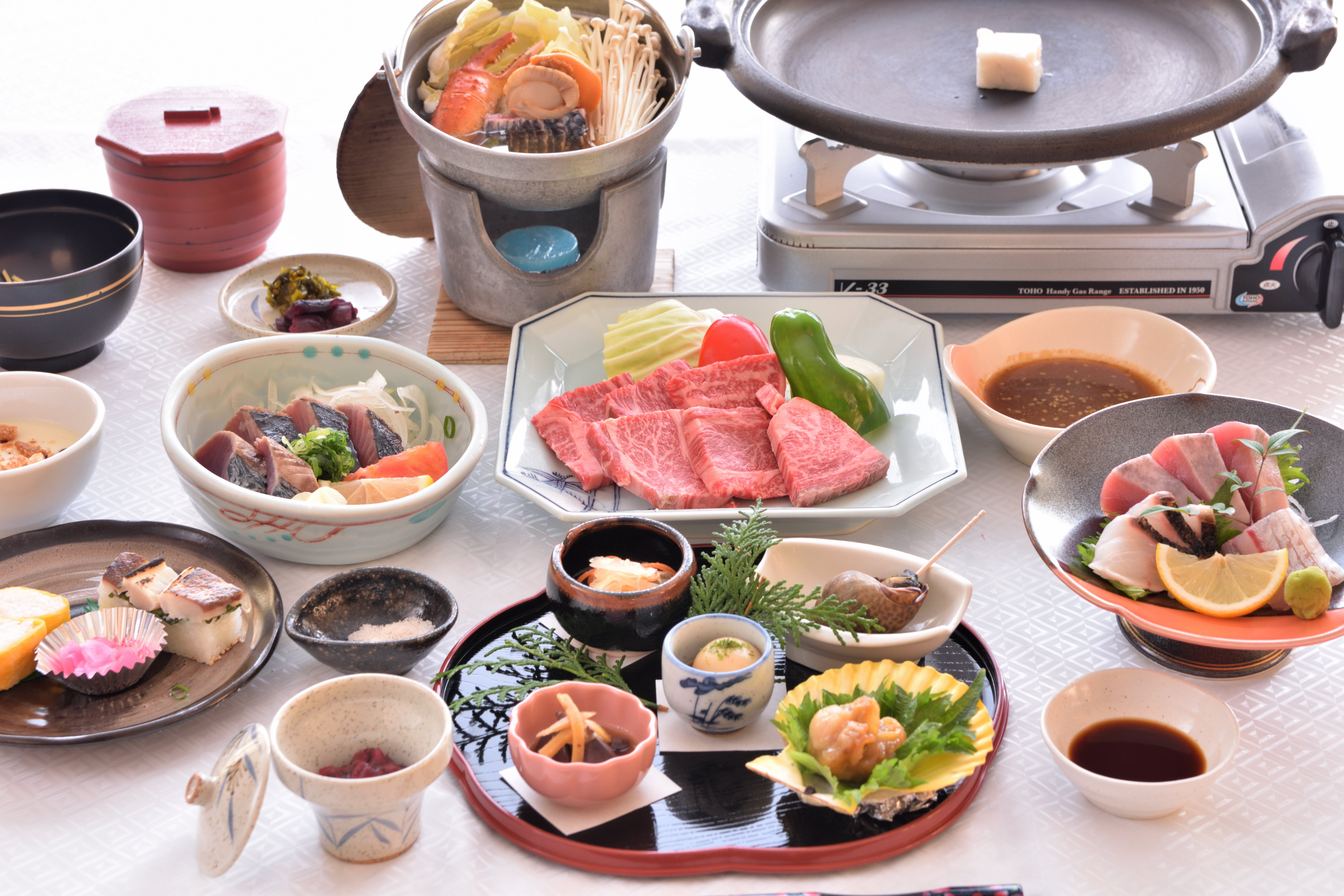 ◇◆土佐うまいもの厳選！◆◇　鰹のたたき付土佐牛陶板焼き会席（一例）