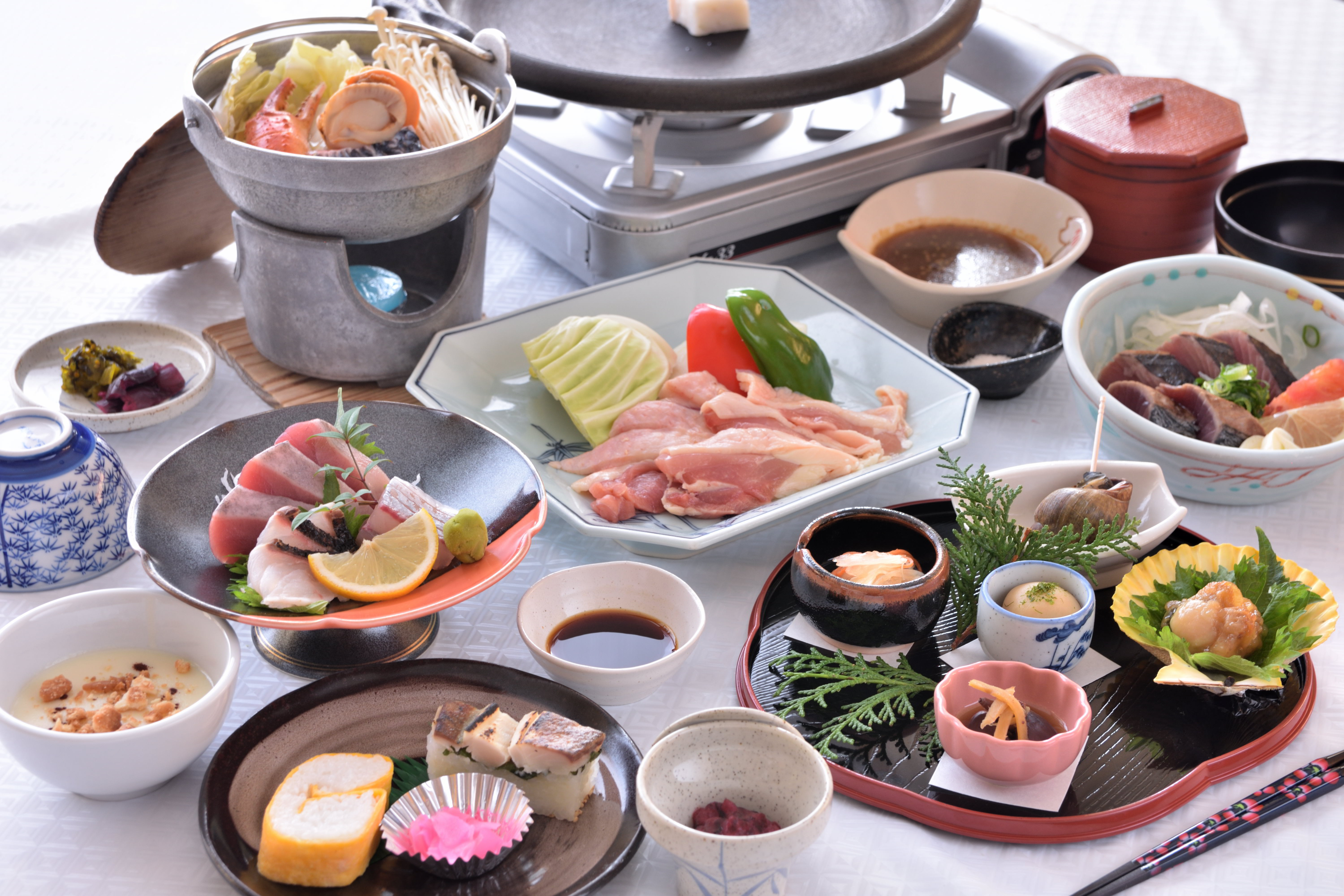 ◇◆土佐うまいもの厳選！◆◇　鰹のたたき付土佐はちきん地鶏陶板焼き会席（一例）