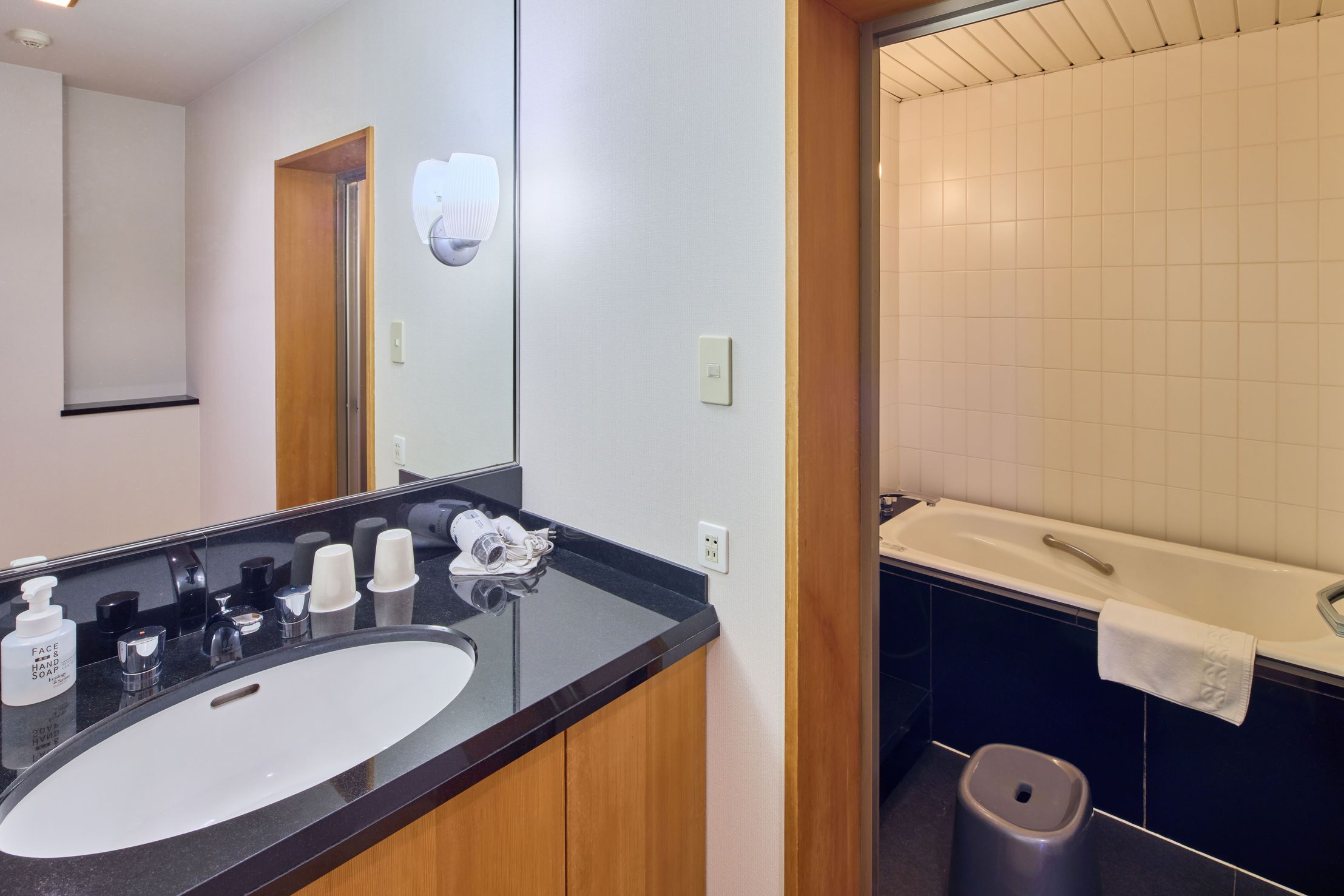 和室バスルーム