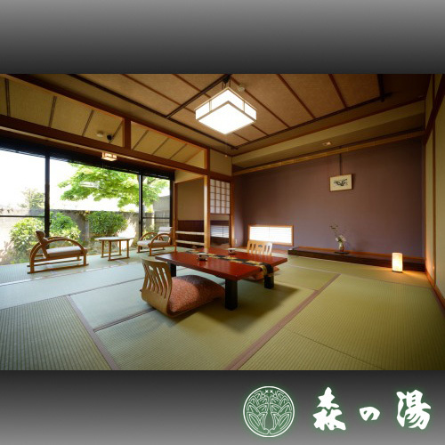 [Japanese-style room with 10 tatami mat bath and toilet]
