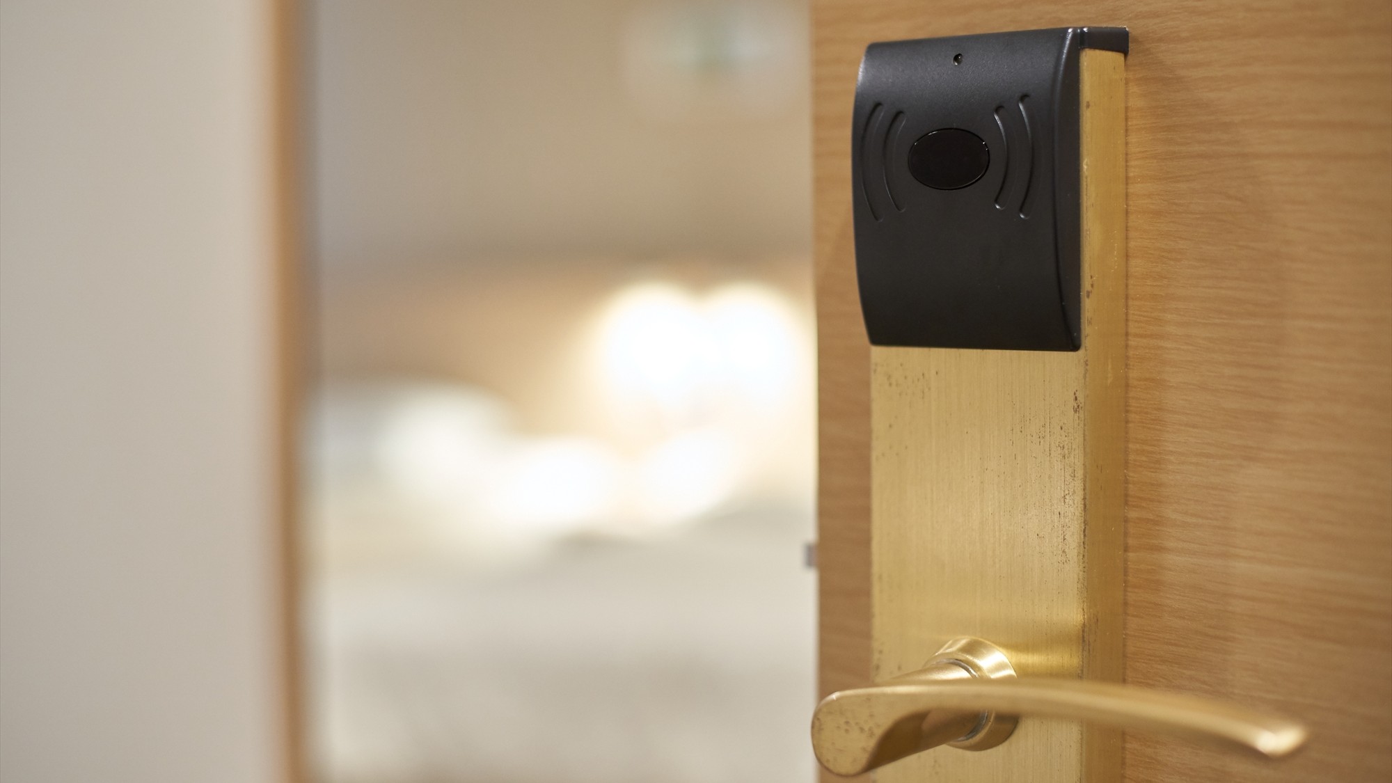 【客室】◆カードキーシステムでセキュリティも万全。