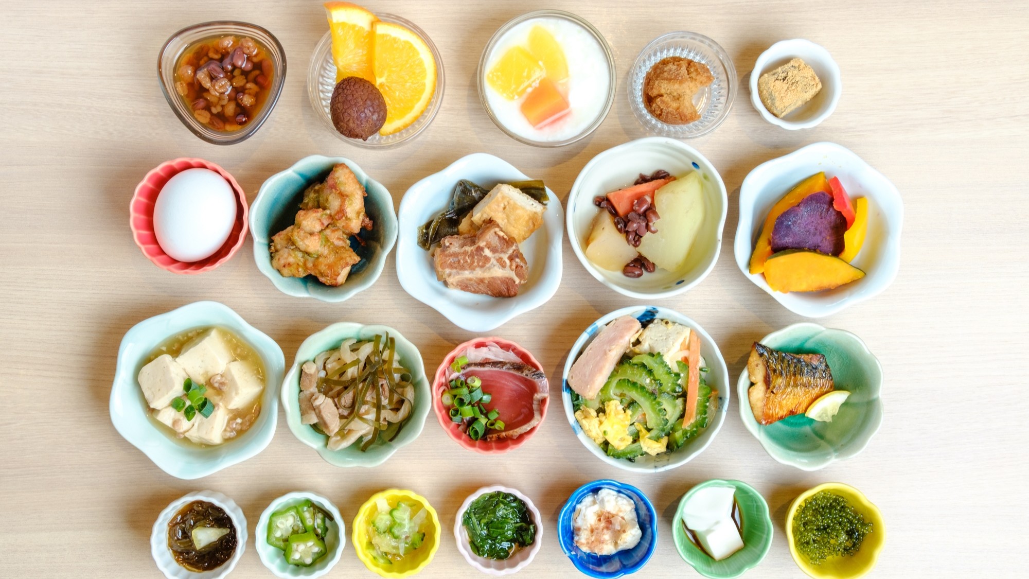 【朝食ブッフェメニュー一例】◆沖縄の恵みを感じる小鉢料理で、こだわりの和食ブッフェ。