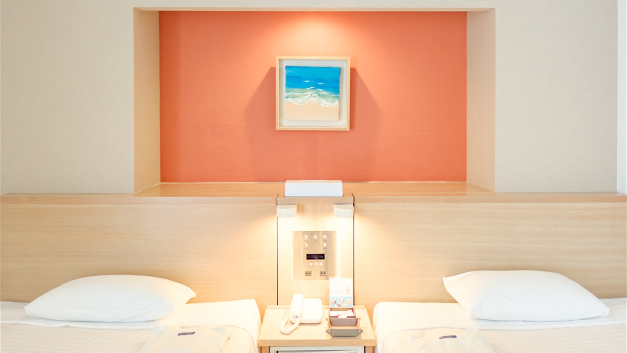 【デラックスツイン】◆海を感じさせるアートが、旅の疲れを癒やします。