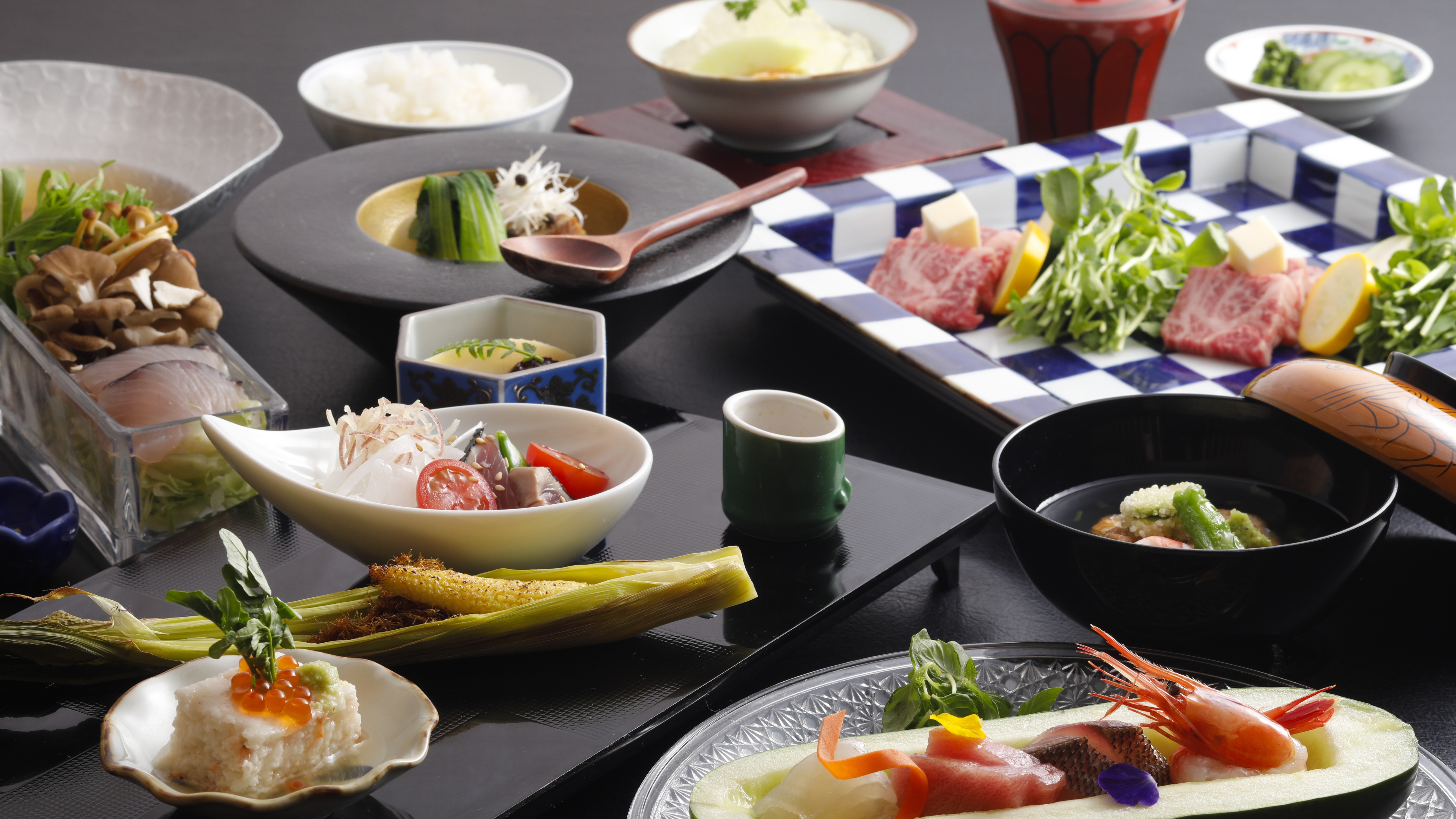 【春】会席料理（お食事一例）旬の食材を活かした繊細な味わいが魅力。