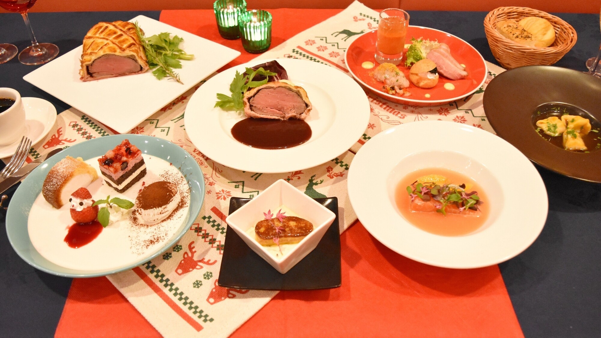【クリスマス2025／夕食開始20:00〜】ディナーコース付き！13:00チェックアウト無料