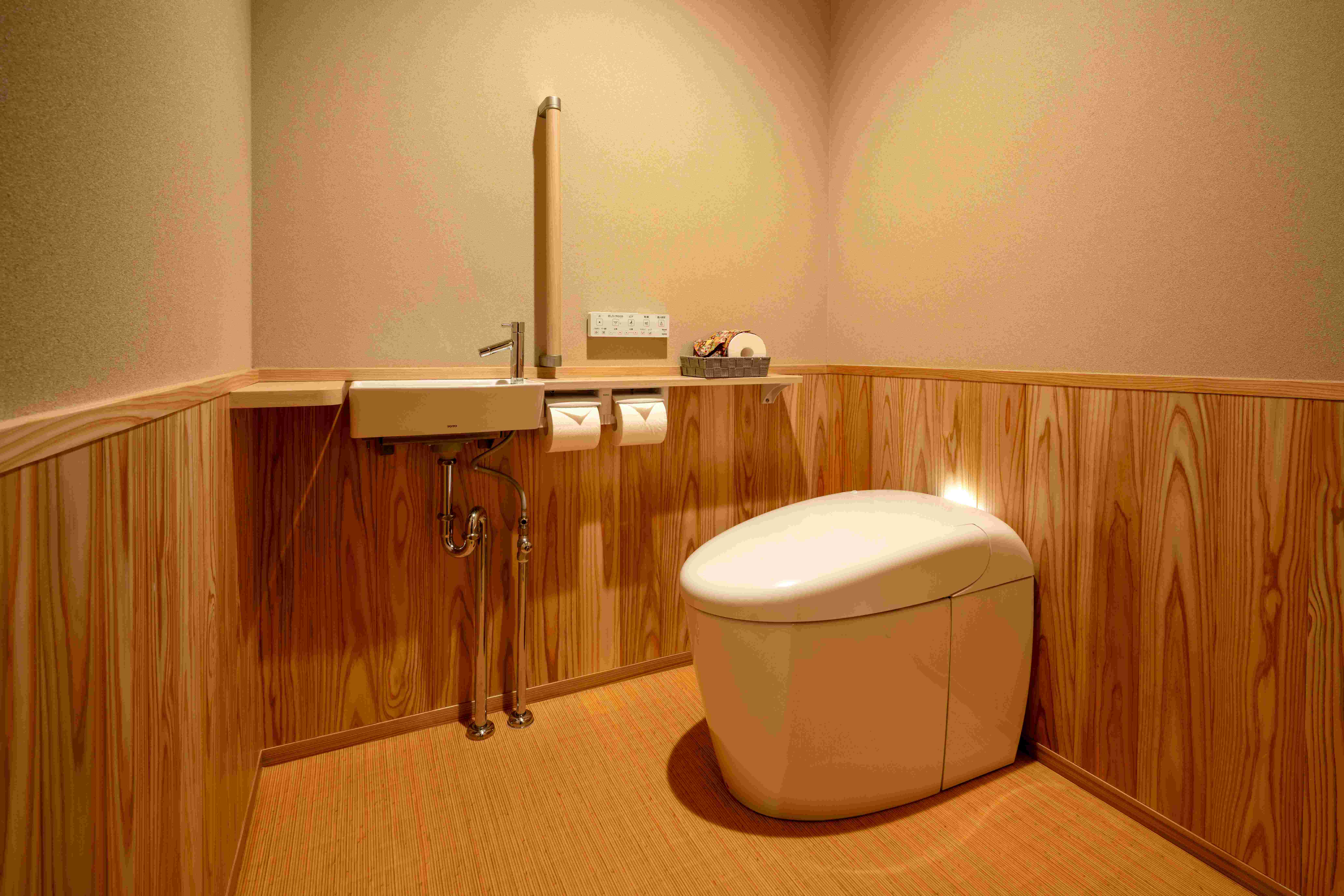 桃　トイレ