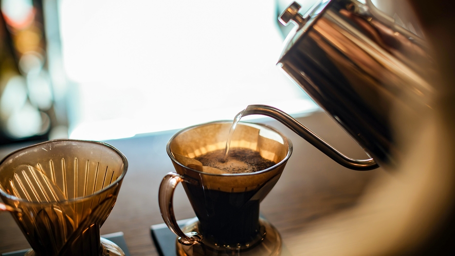 ・【カフェ＆バー】ハンドドリップのコーヒーを提供しています