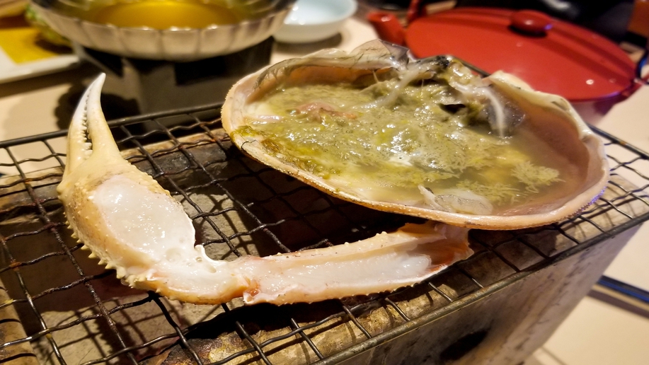 【活蟹体験】冬の贅沢を味わう＜焼き蟹・蟹刺し・甲羅焼き＞の蟹満喫会席プラン