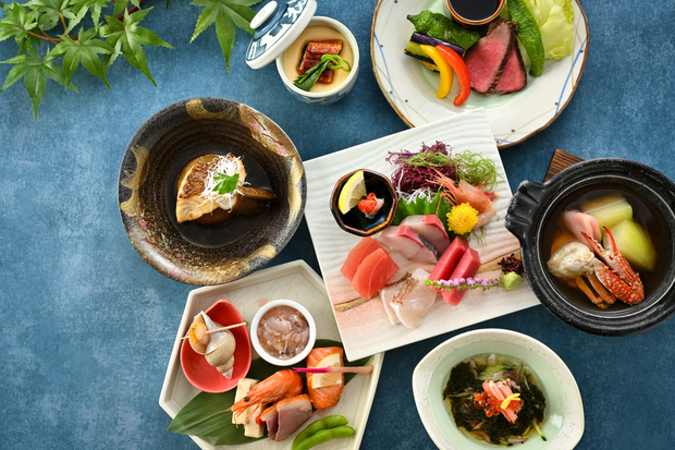 【はまづる定番会席】能登の海の幸を味わうお刺身皿盛り！＜22時まで飲み放題サービス付き＞