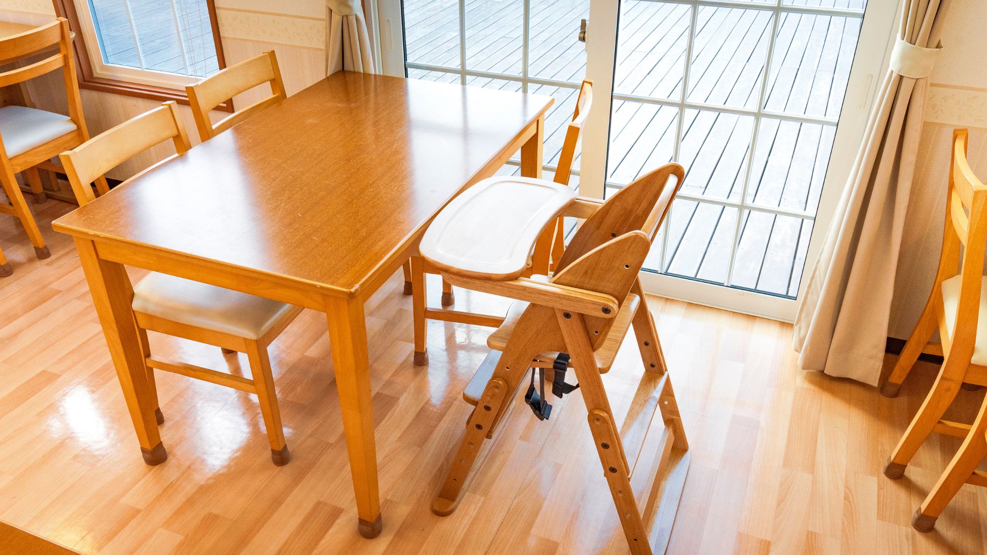 小さなお子様用にベビー用チェアも完備しております。