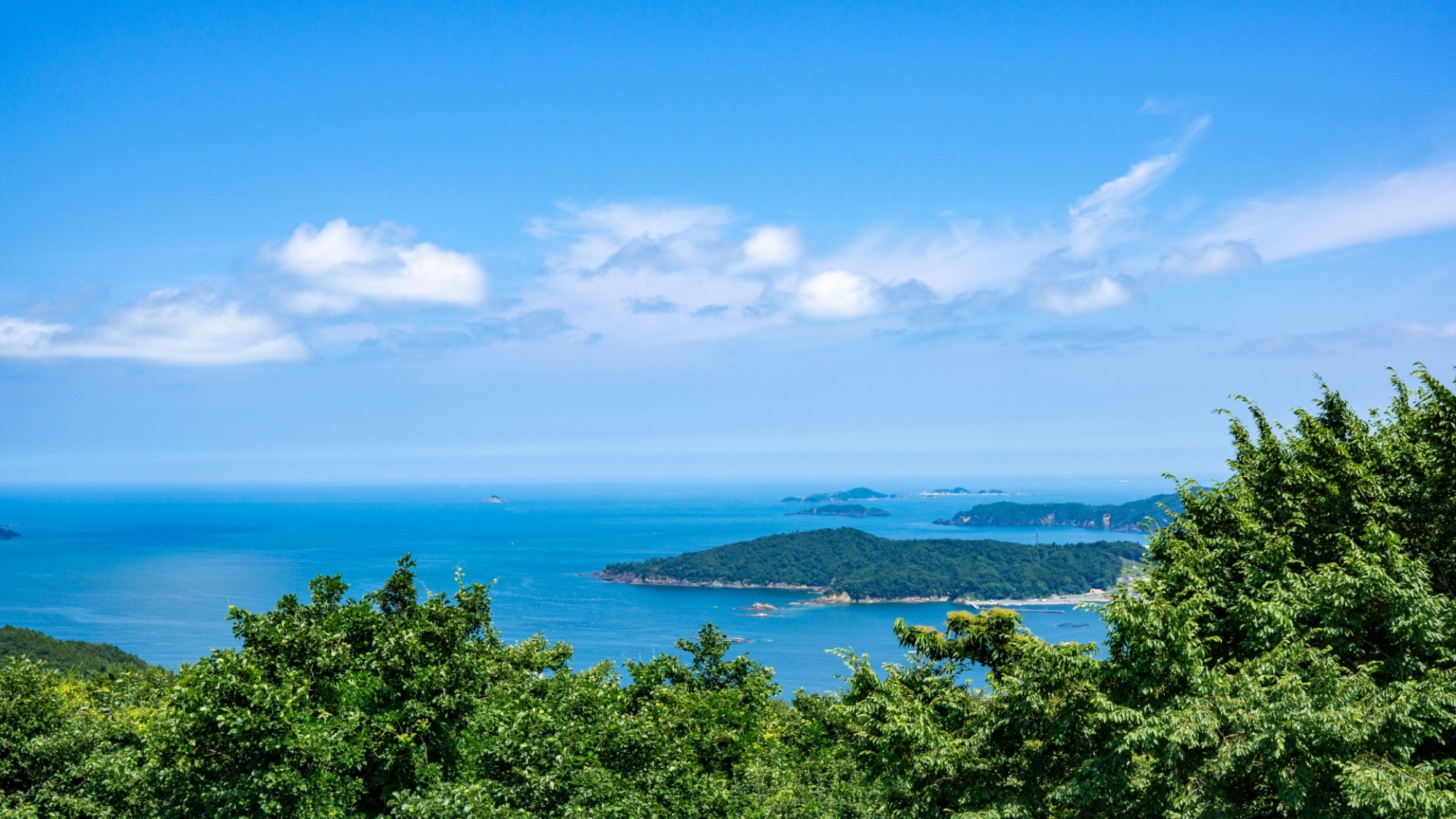 女川ライドにおすすめ！コバルトライン「大六天駐車場」ブルーに輝く海が絶景です。