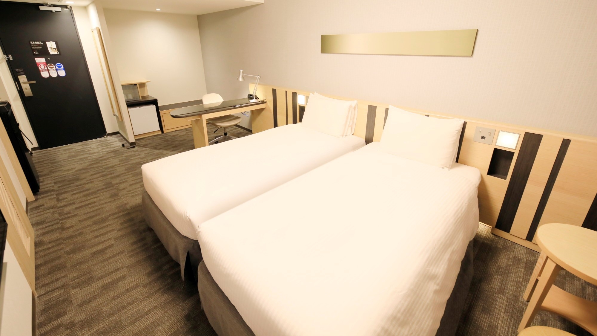 お部屋タイプはおまかせ【朝食付】1名利用