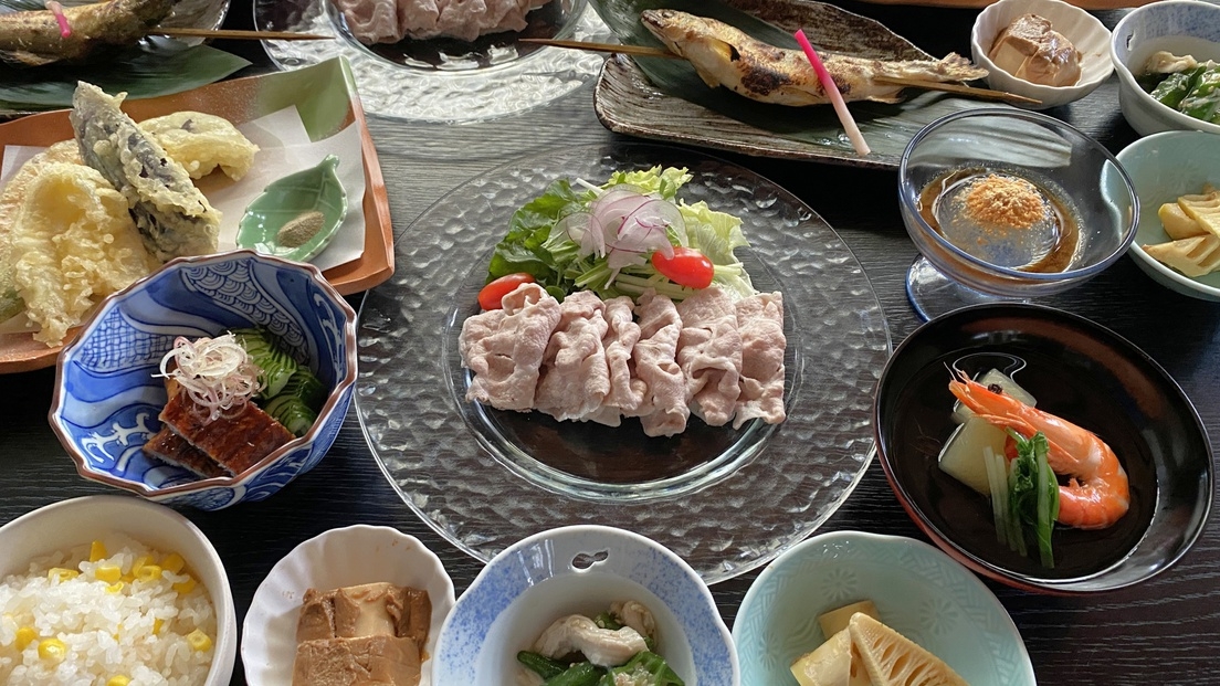 【和会席　2食付】ご夕食は滋味あふれる和会席＆ご朝食は手作りパンを楽しむモーニングセット