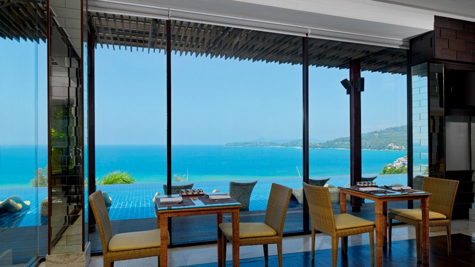 リージェンシークラブラウンジ