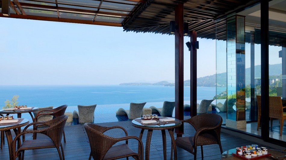 リージェンシークラブラウンジ