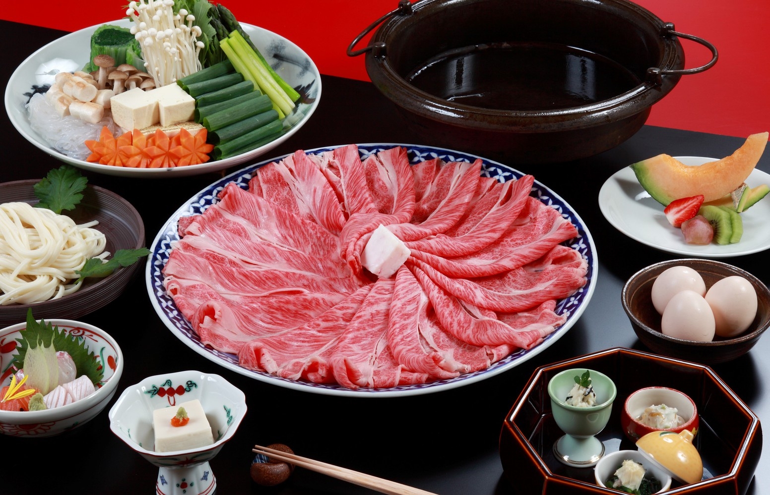 +。:.゜京都といえばお肉！　夕朝食付き:.。+゜　えらべる！良質な黒毛和牛のすき焼き・しゃぶしゃぶ