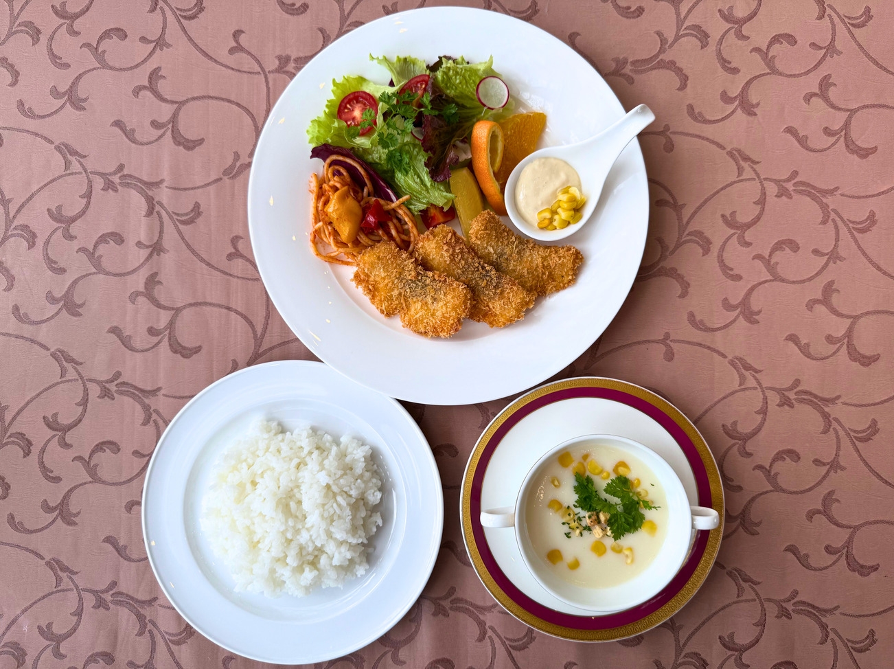 【期間限定★２食付きが半額】支配人肝いり！夕朝食付きスペシャルプラン