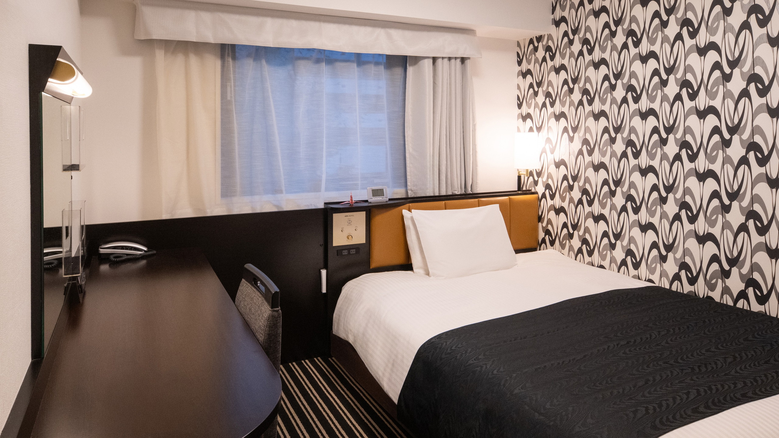 シングルルーム（広さ11㎡/ベッド幅140cm）