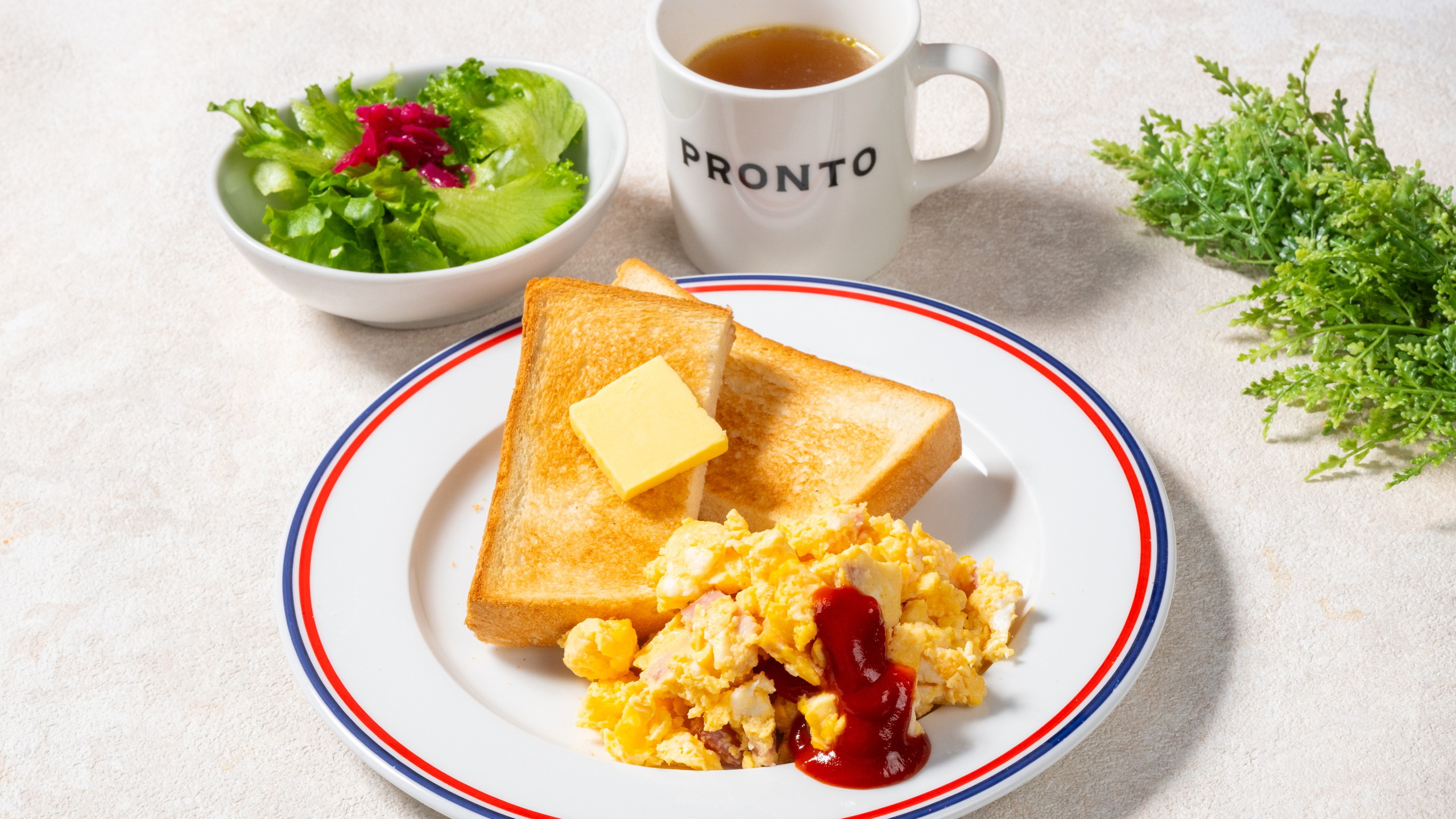 スクランブルエッグ＆ベーコンセット