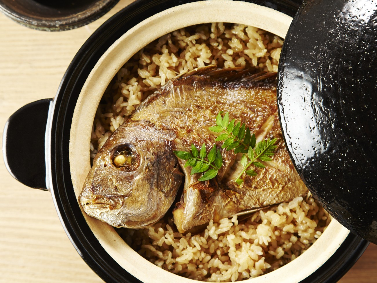 四国といえば鯛めし。瀬戸内の豊かな恵みを味わう至福のひととき。