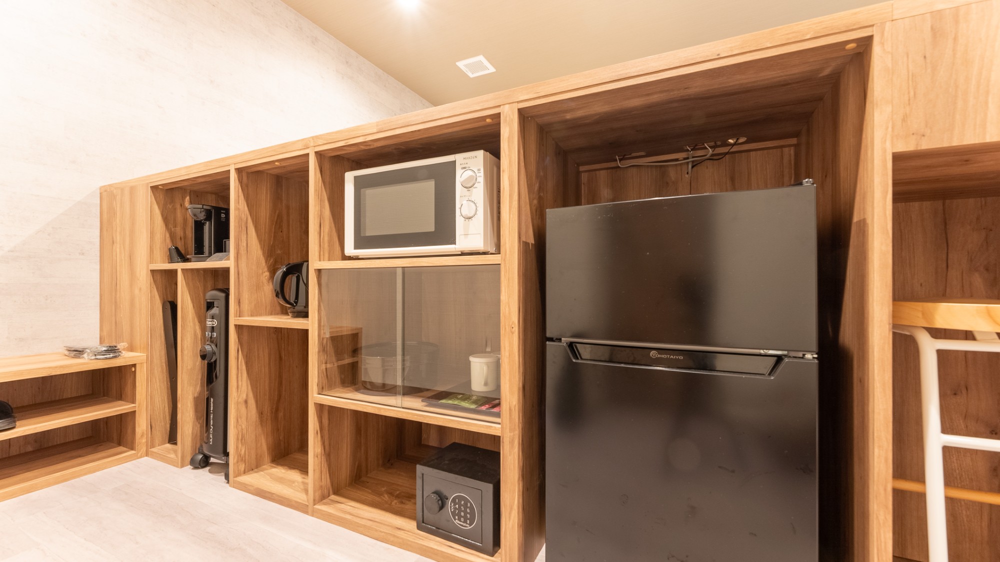 冷蔵庫・電子レンジ・デロンギ等完備。快適で心地よい滞在を