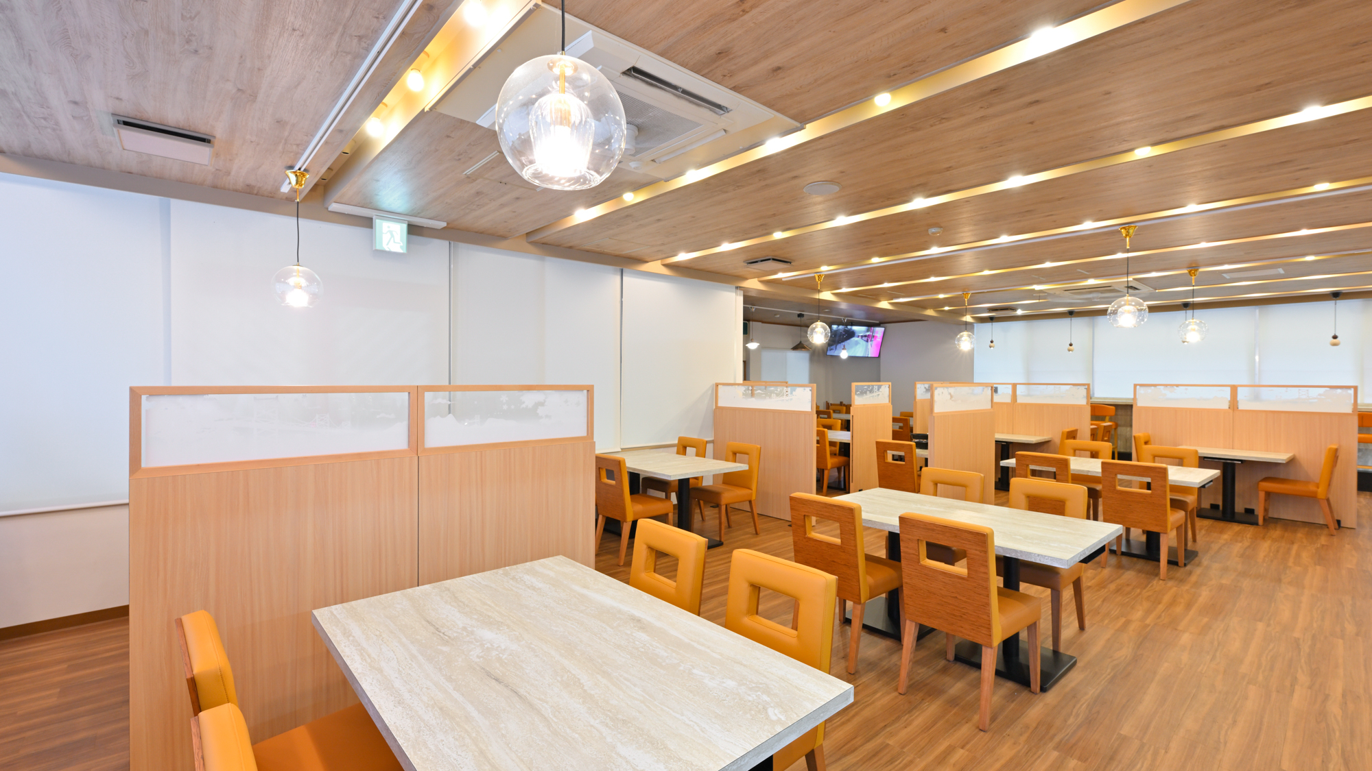 ［レストラン］