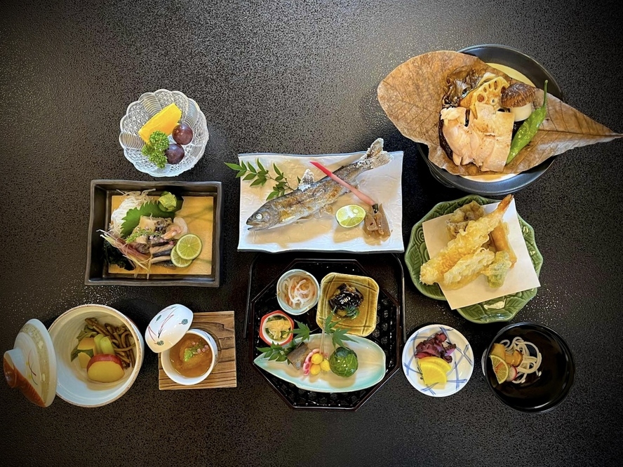 ［これぞ定番！］１泊２食・あさぎり自慢の会席料理プラン