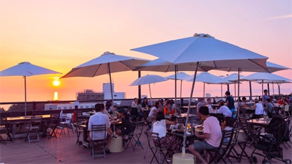 【手ぶらBBQプラン】夕食は夕日が見えるテラスで＜特選黒毛和牛BBQセット＆朝食付＞