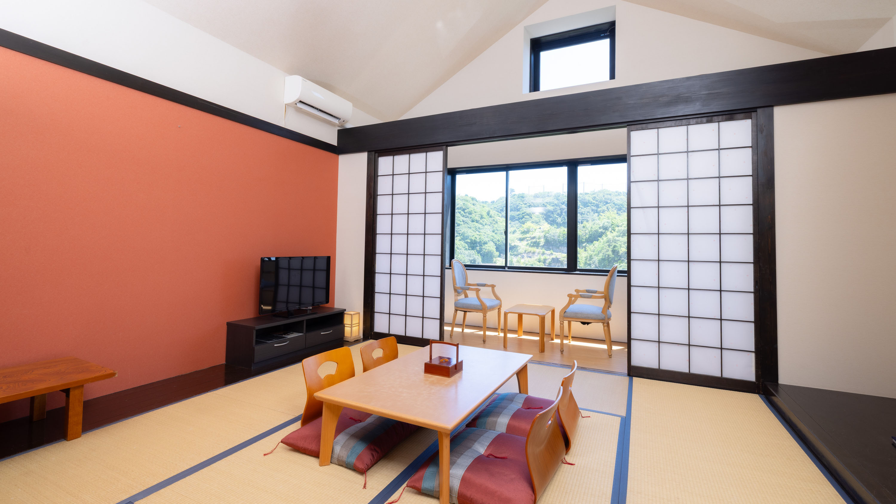 ジャパニーズデラックスルーム（和室）※バストイレ付き