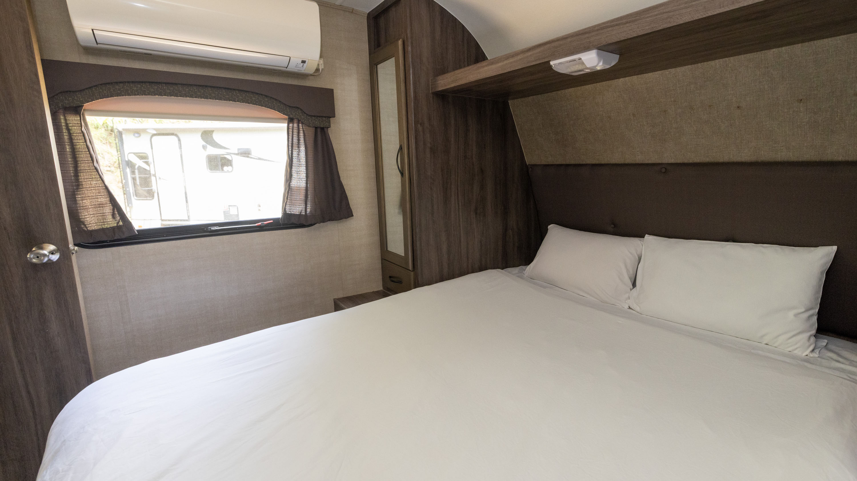 トレーラーハウス