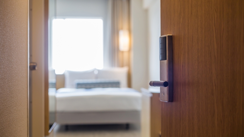 【直前割プラン】 16：00IN〜11：00OUT 直前予約でお得にステイ！