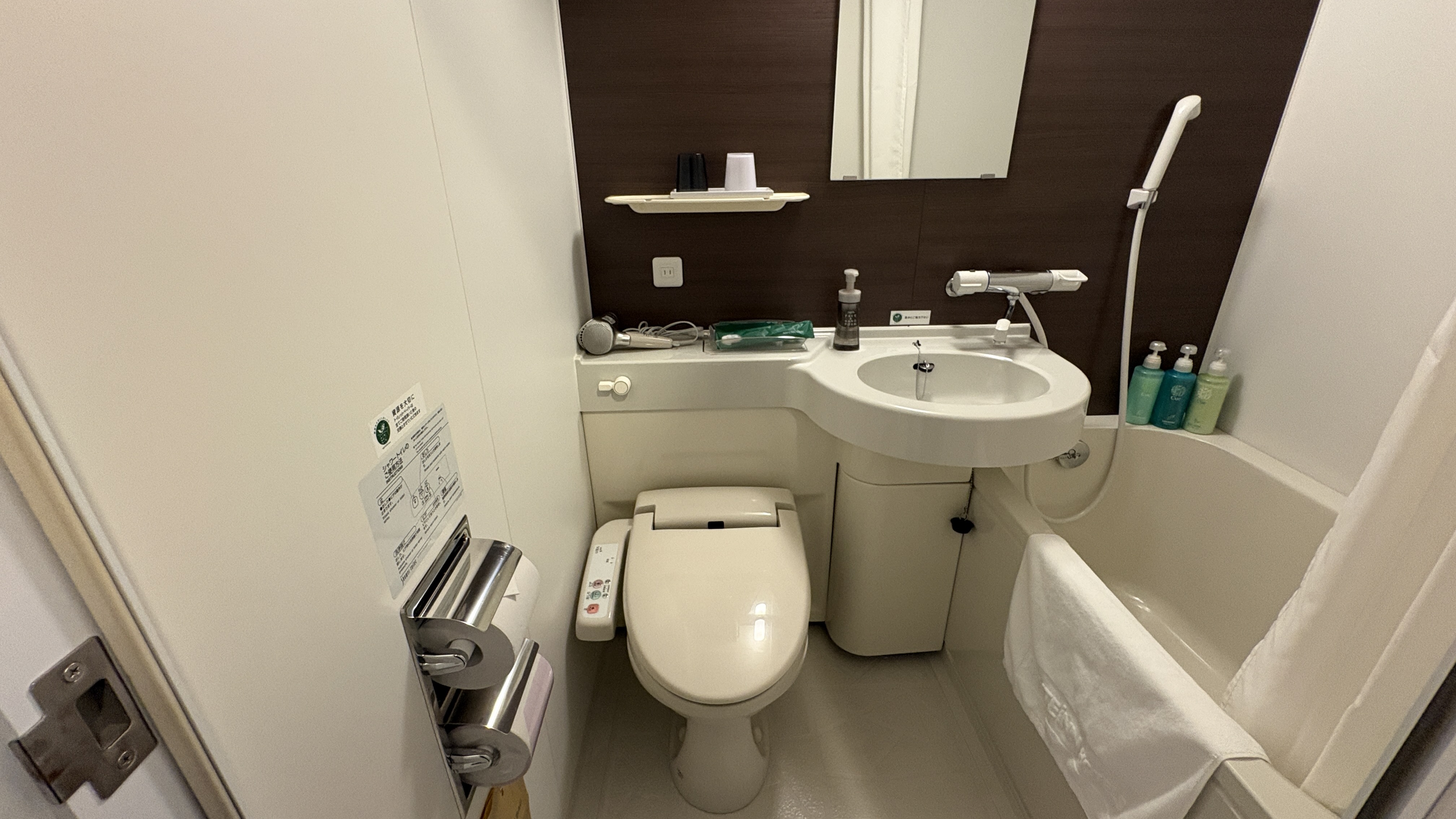 ユニットバスルーム