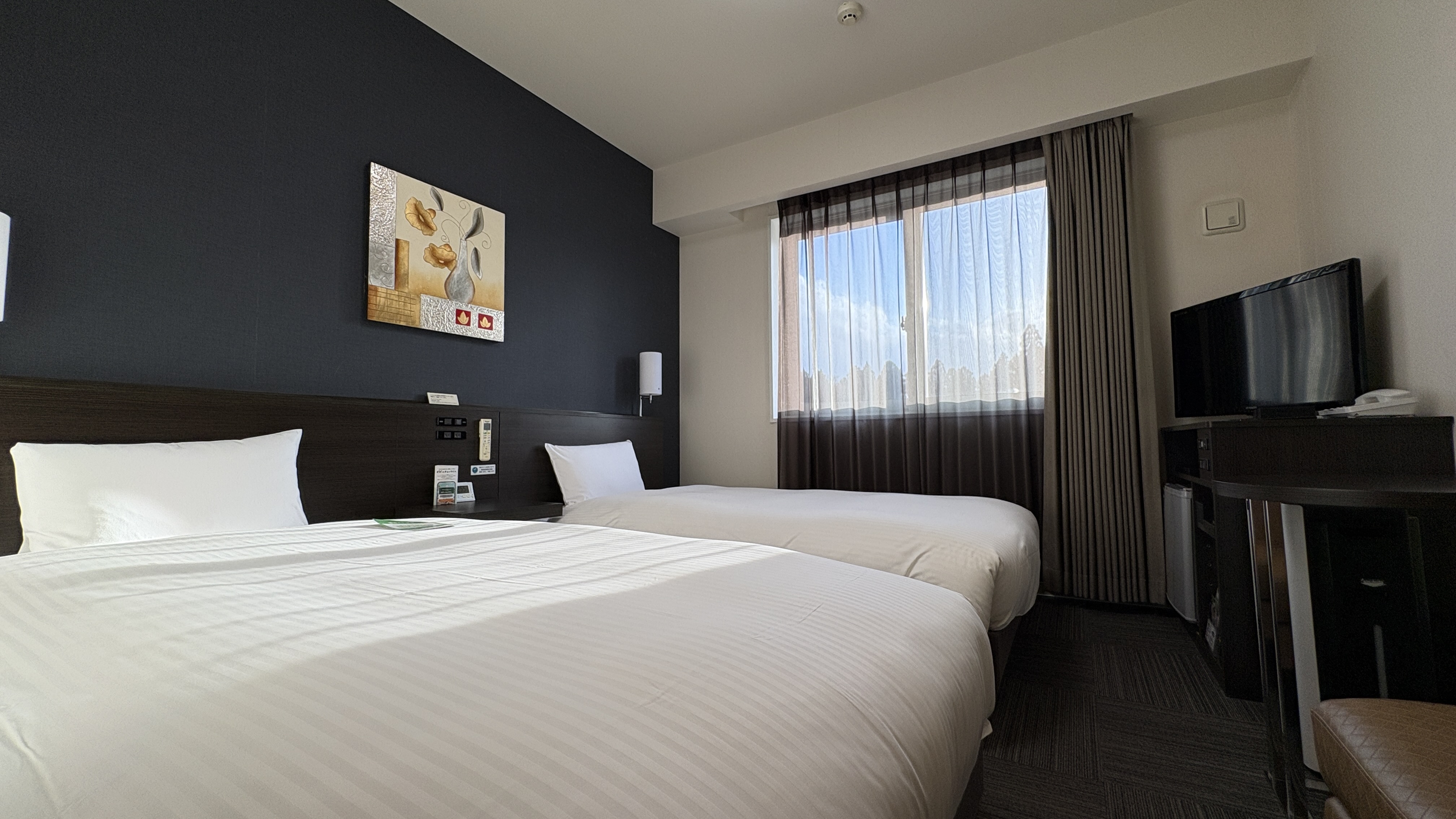 ツインルーム（浴室あり）ベッドサイズ 1100&times;1960