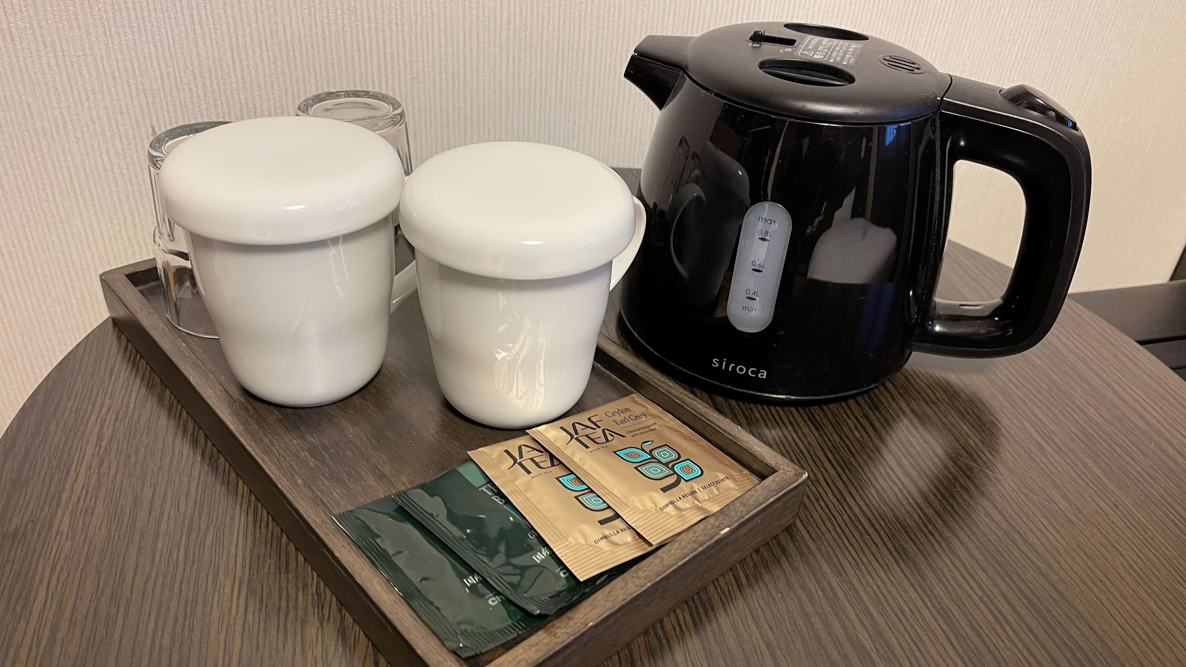 客室備品（ケトル・グラス・マグカップ）