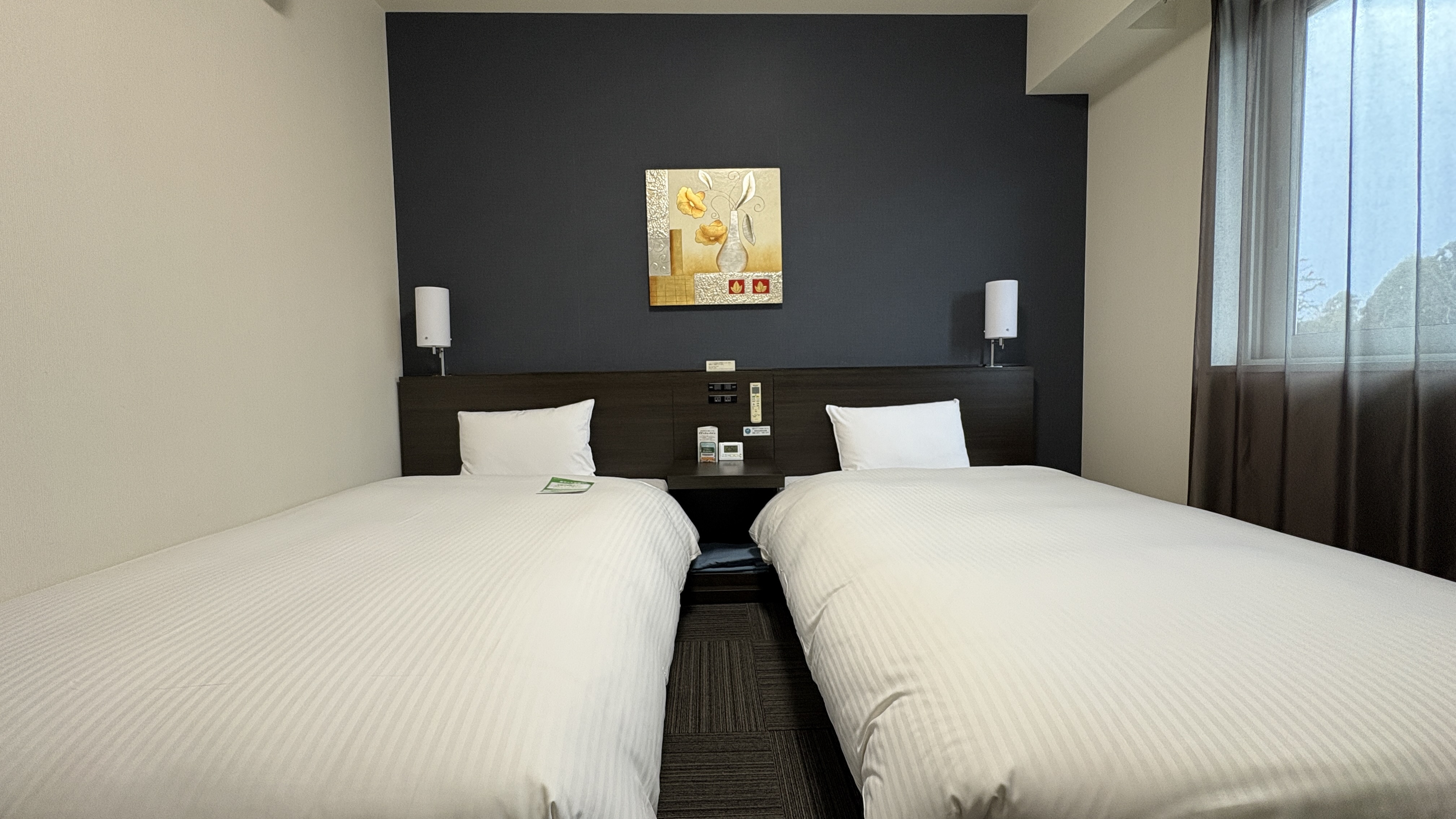 ツインルーム（浴室あり）ベッドサイズ 1100&times;1960