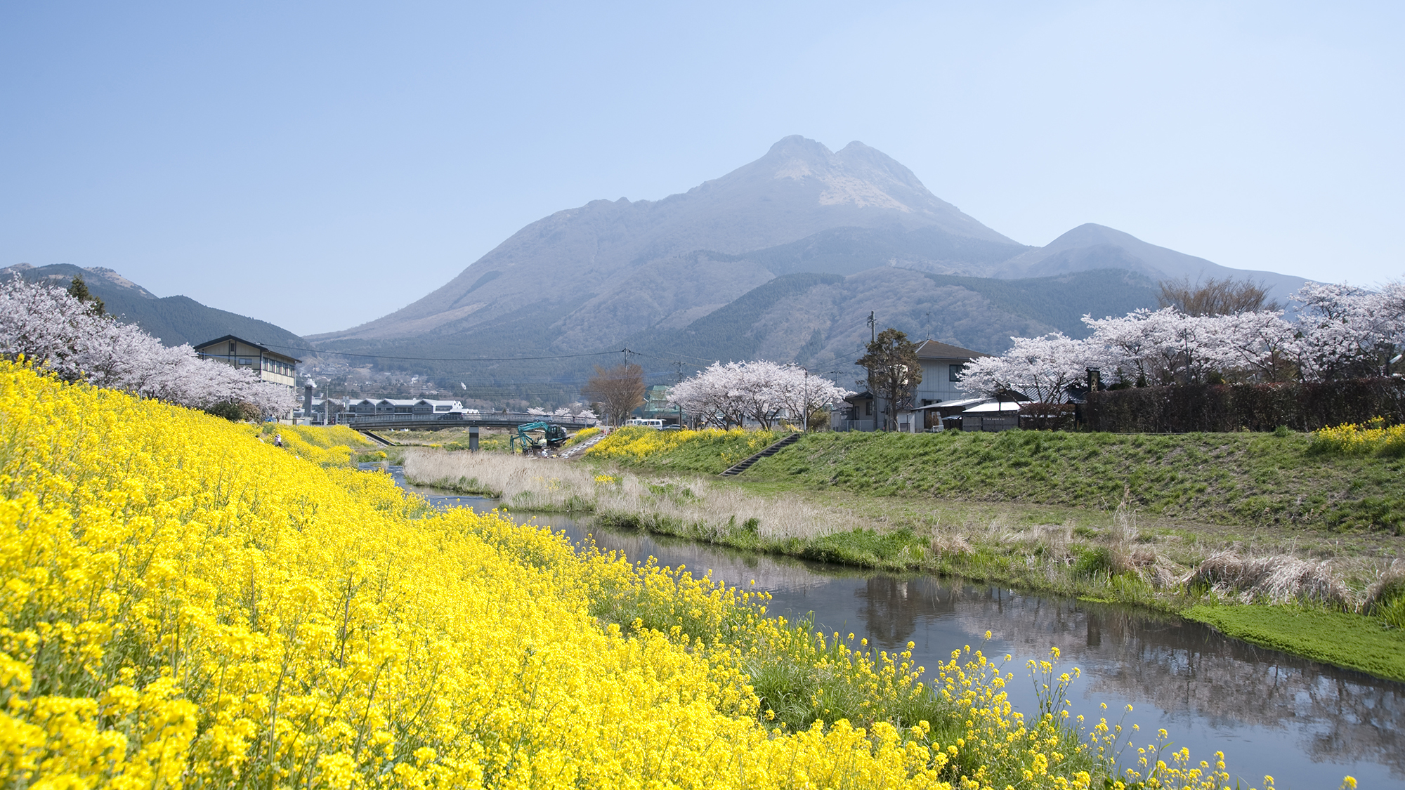 春の湯布院