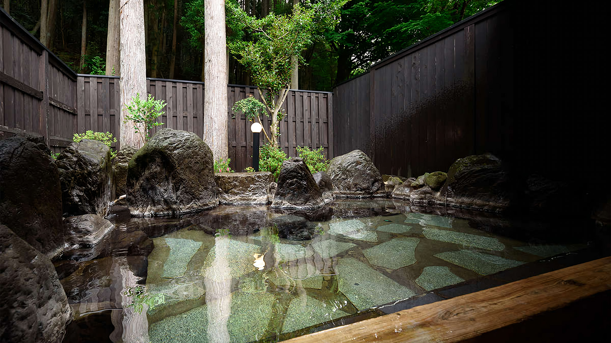 【貸切露天家族風呂】