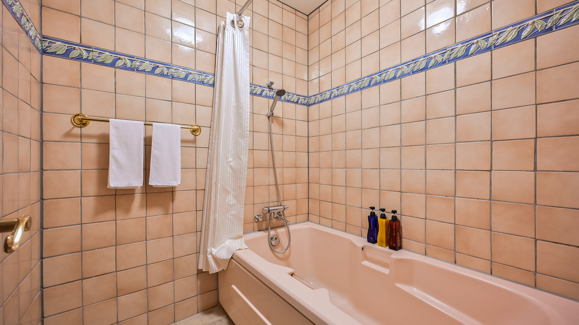 【ツイン一例】可愛らしいバスルーム