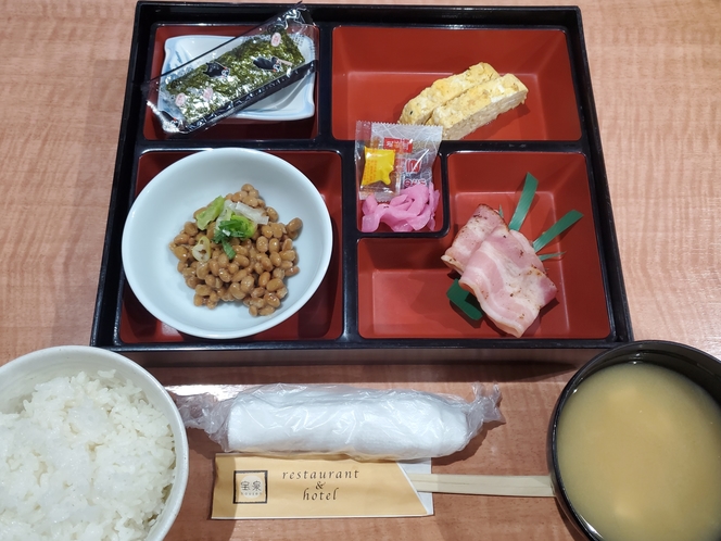 朝食一例