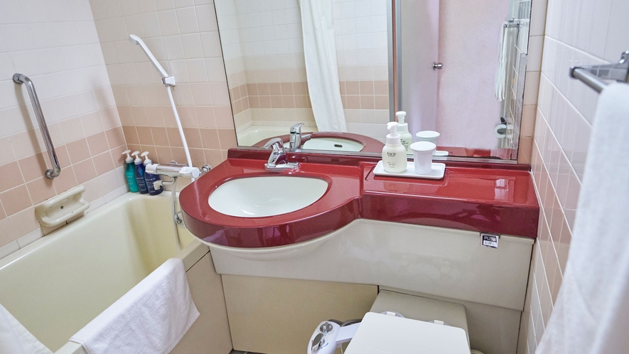 【シングル・バスルーム一例】バス・洗面台・トイレがひとつになったコンパクトな空間