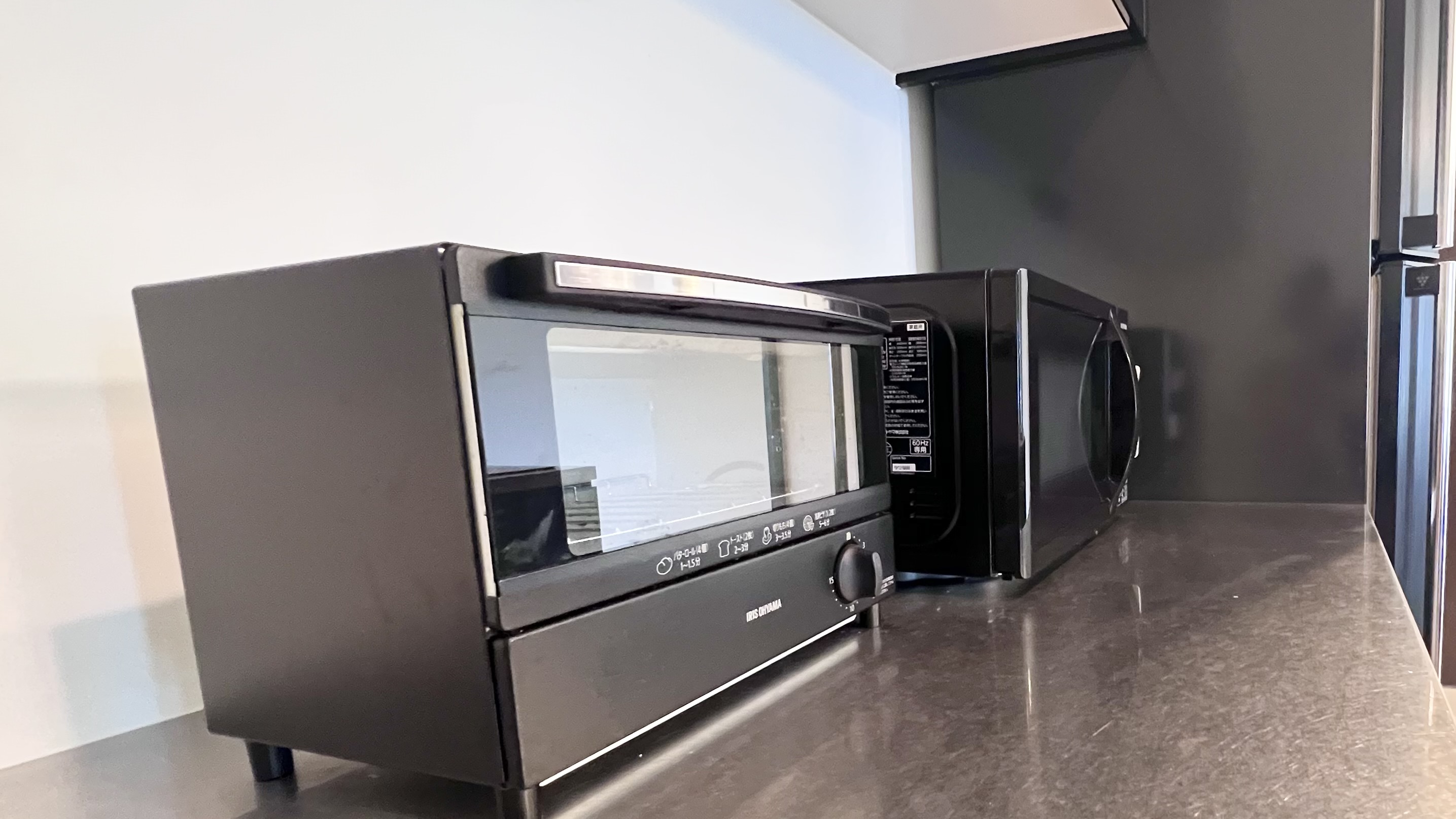 電子レンジ・トースター（バルミューダ）