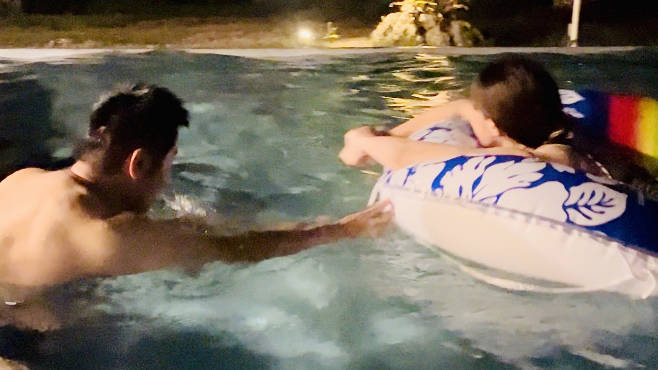 プール付きゲストハウス