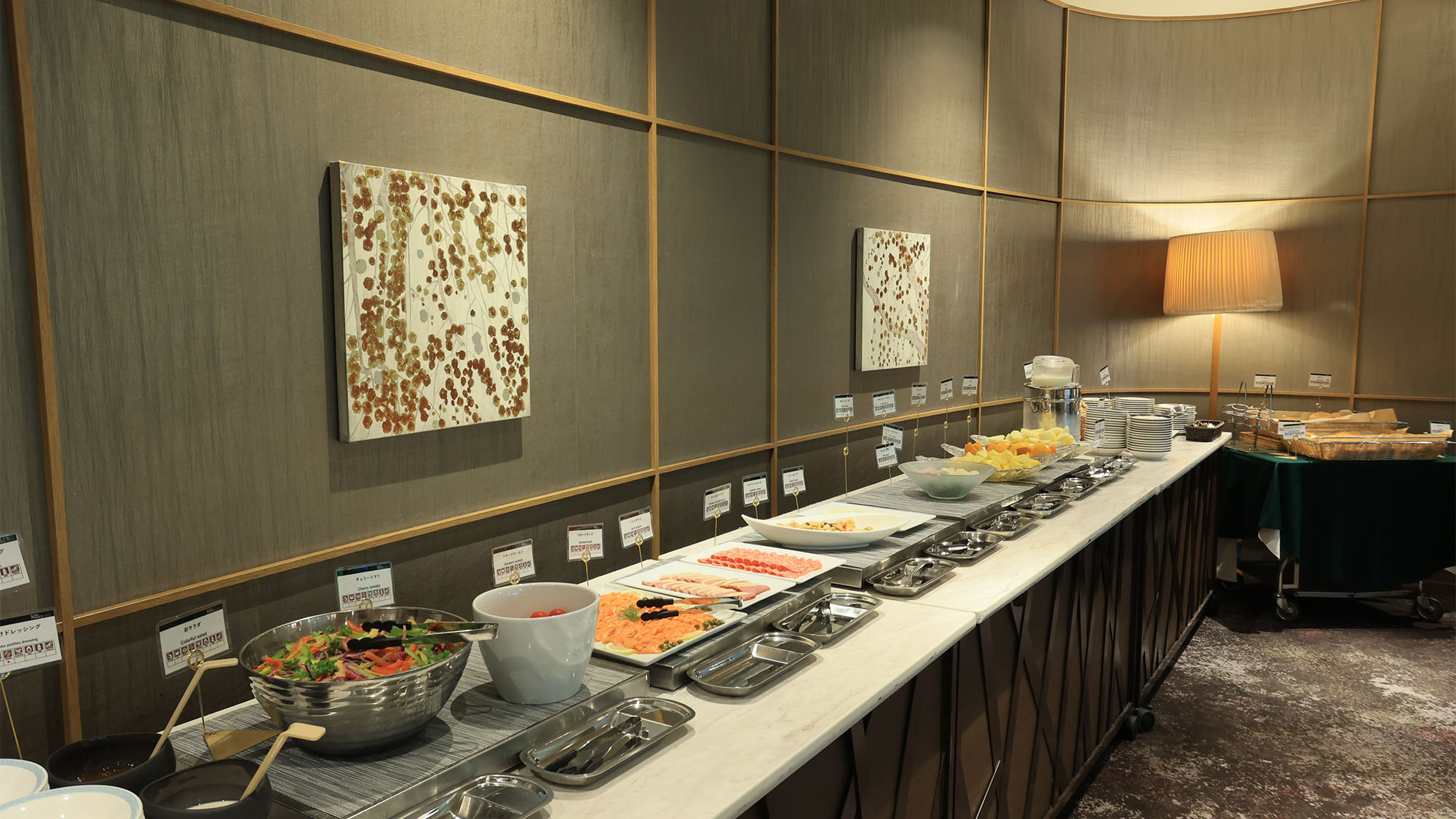 朝食ブッフェ（店内）