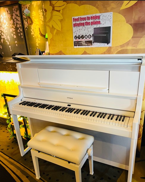 ロビーフロアピアノ