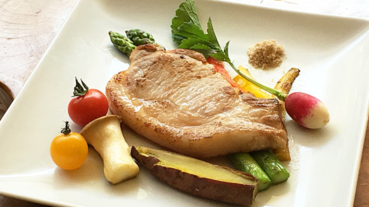 【1泊2食◆日〜金】鹿児島自慢の≪黒豚ステーキ≫のご夕食＆≪きりしまモーニング