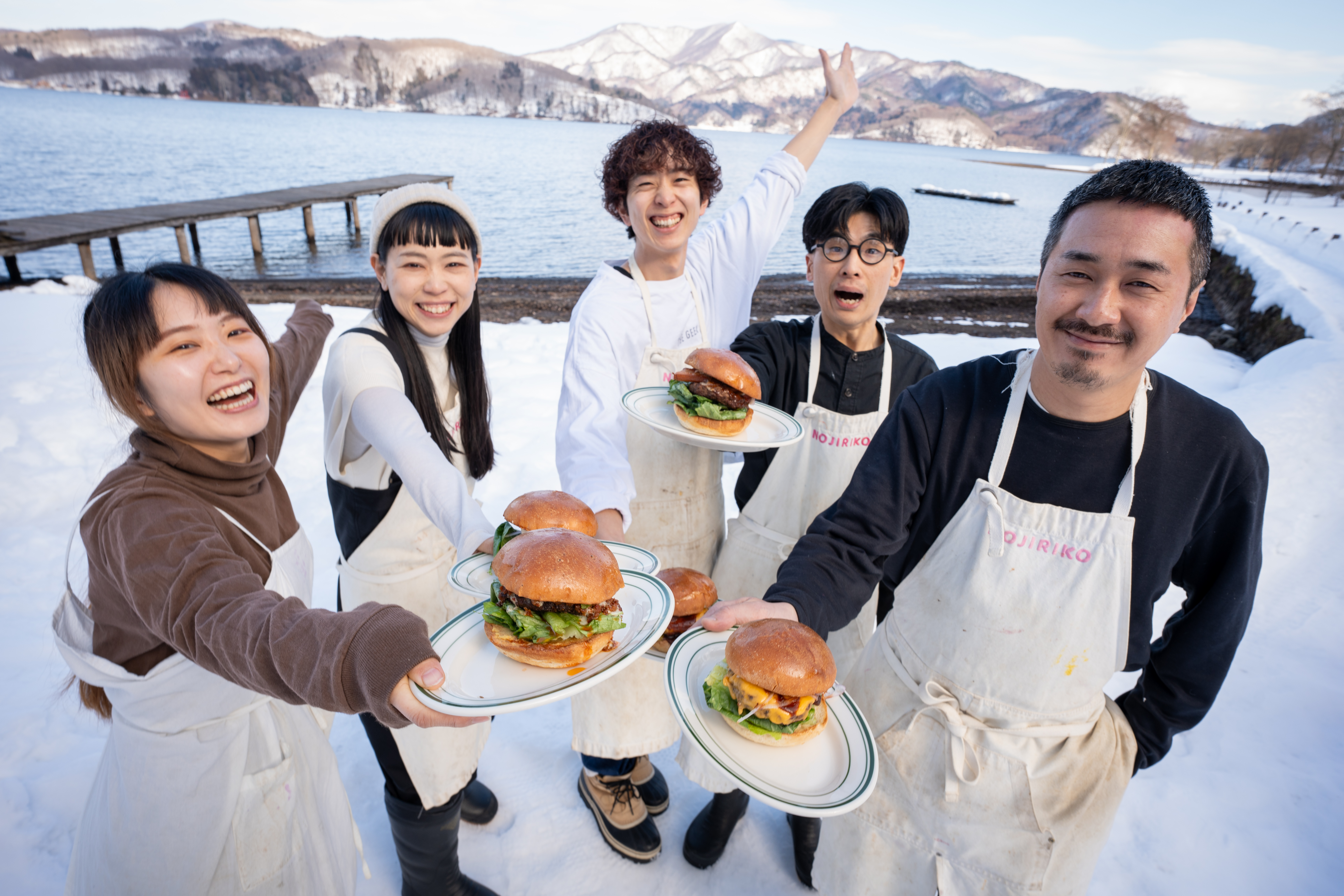 7/17~8/31までランチはハンバーガーを提供します！