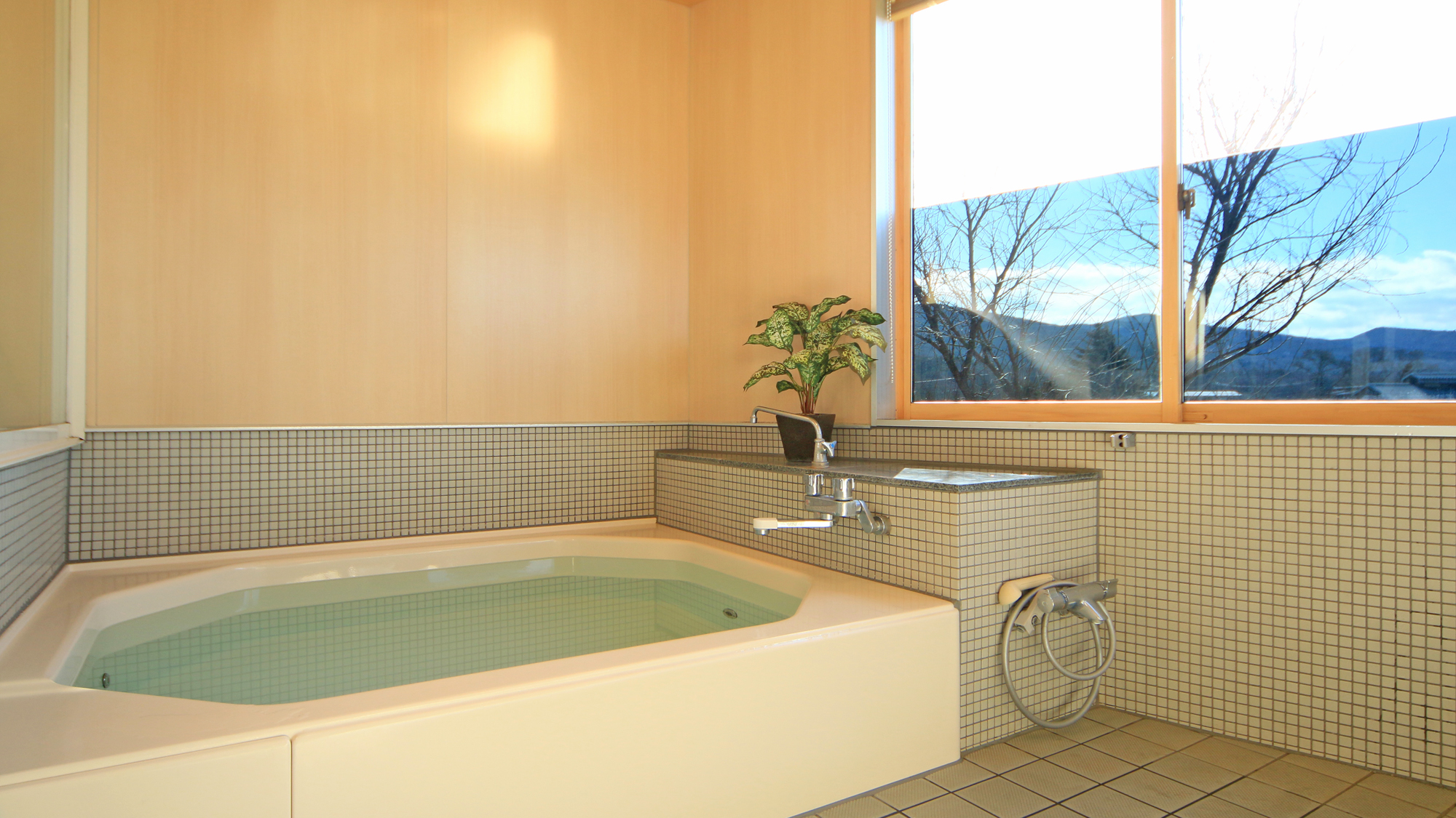 風呂◆2015年に完成した「富士見展望風呂」