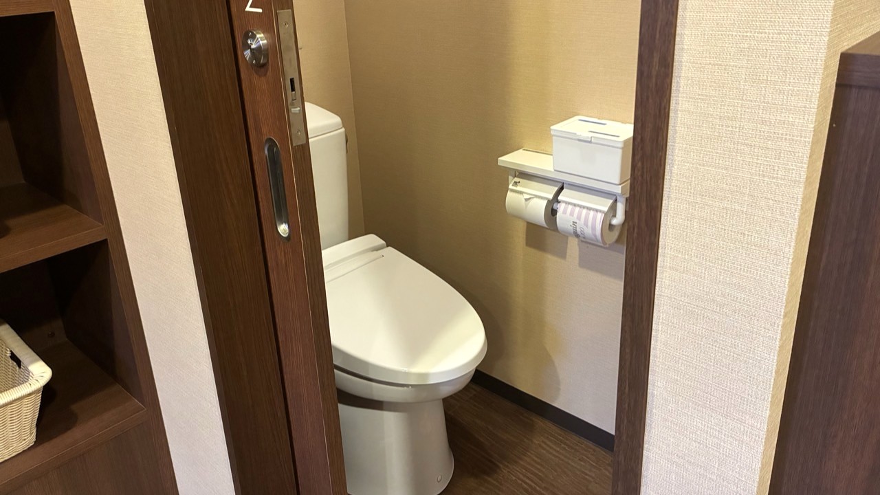 女性大浴場　トイレ