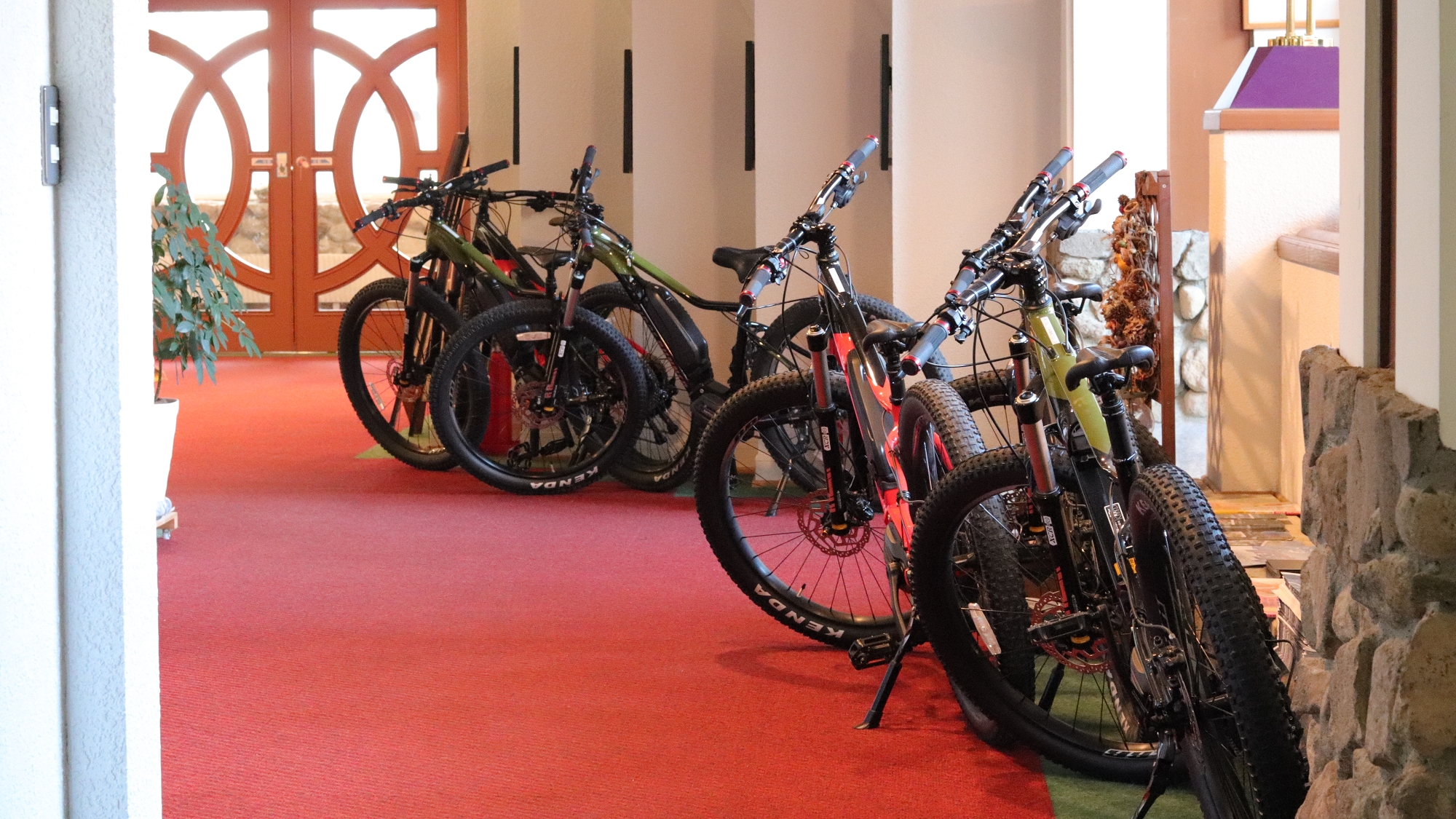 電動付き自転車の貸出がございます